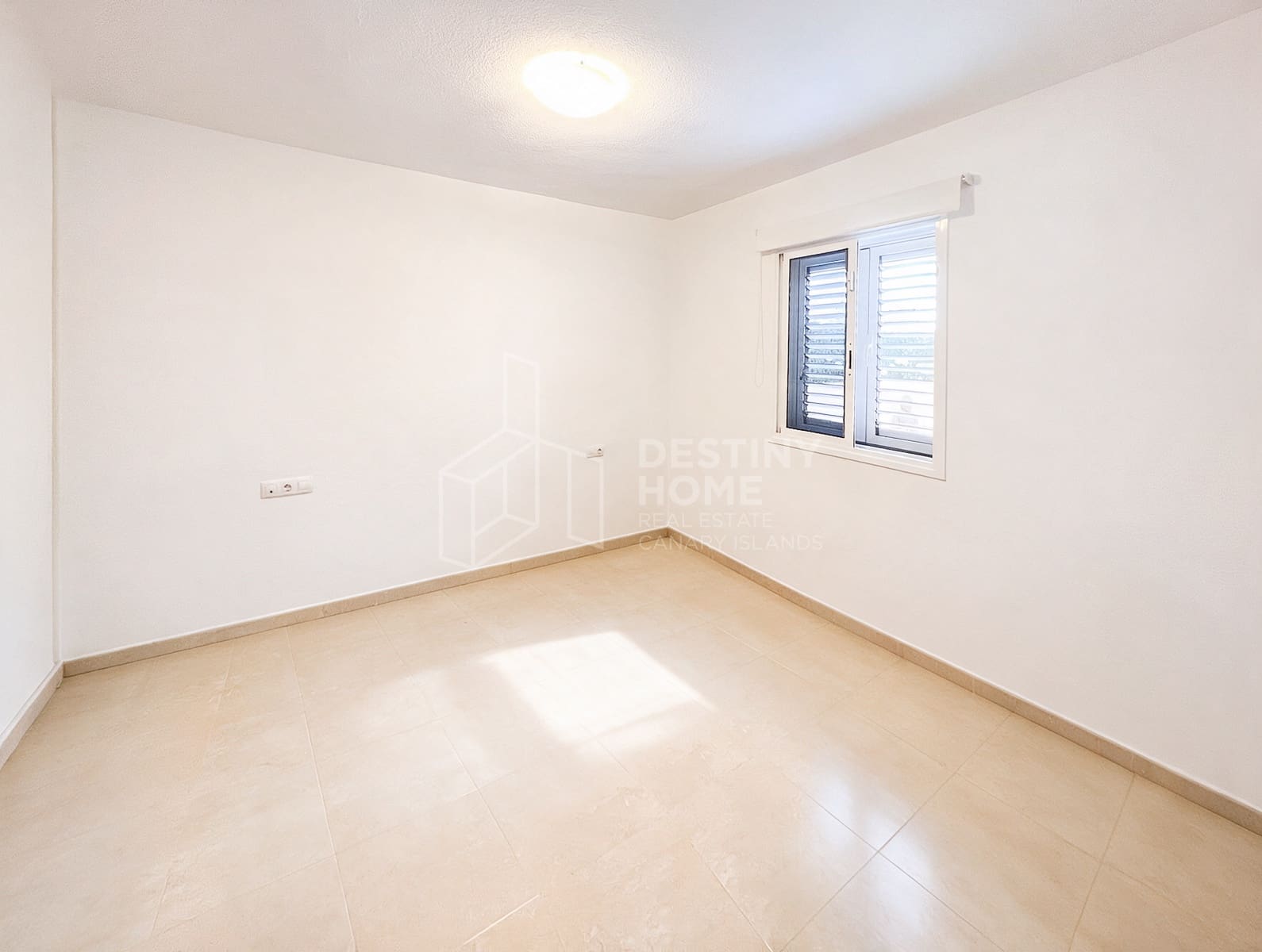 2 sovrum Lägenhet till salu i Corralejo med pool garage - 295 000 € (Ref: 10131278)