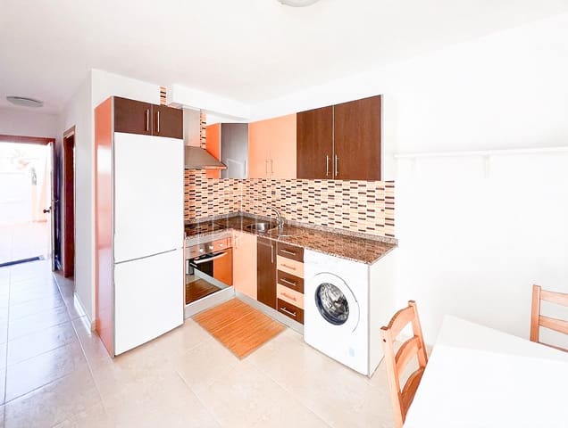2 sovrum Lägenhet till salu i Corralejo, La Oliva med pool garage - 295 000 € (Ref: 10131278)
