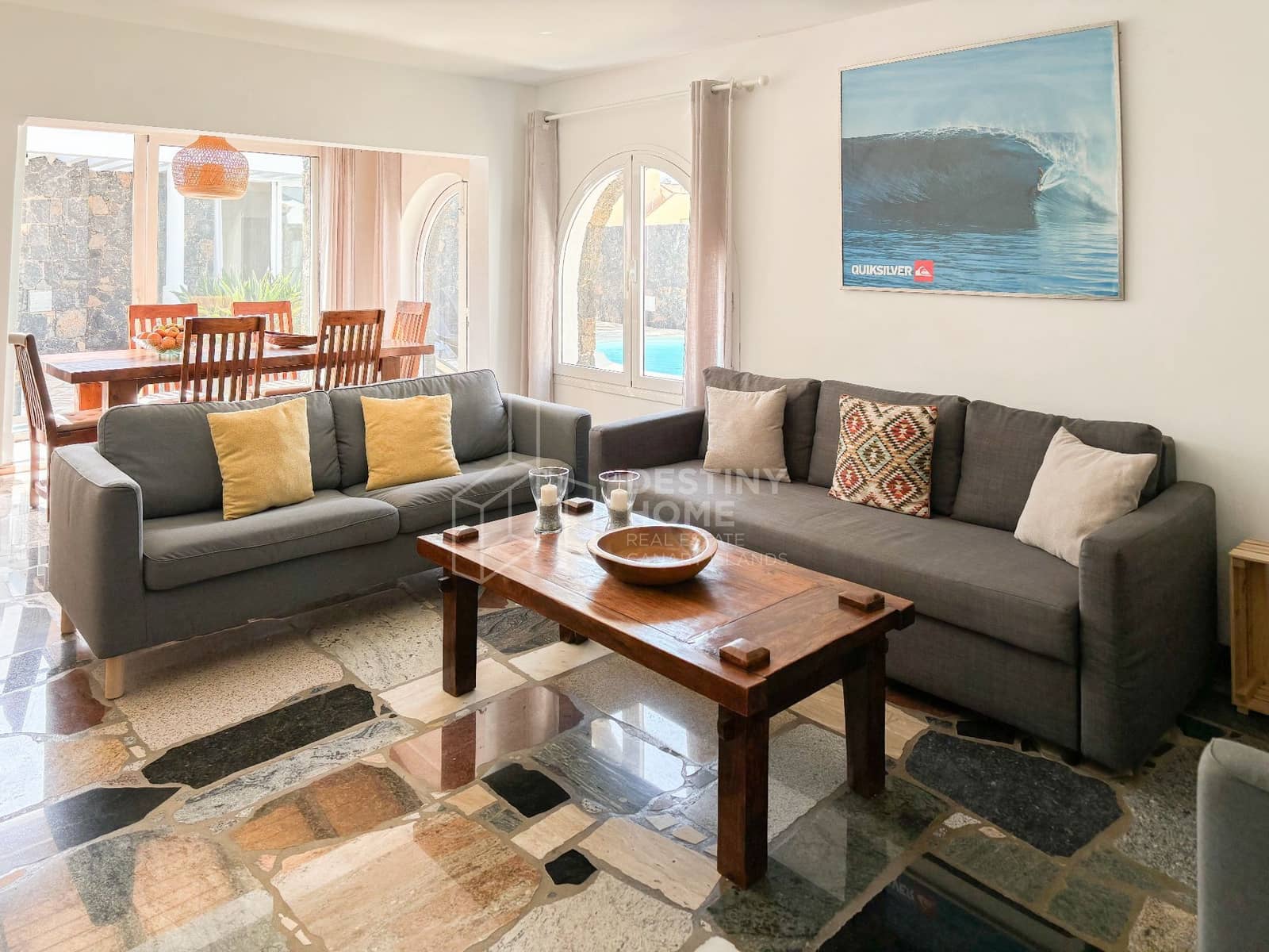 6 sovrum Villa till salu i Corralejo med pool - 1 600 000 € (Ref: 10135730)