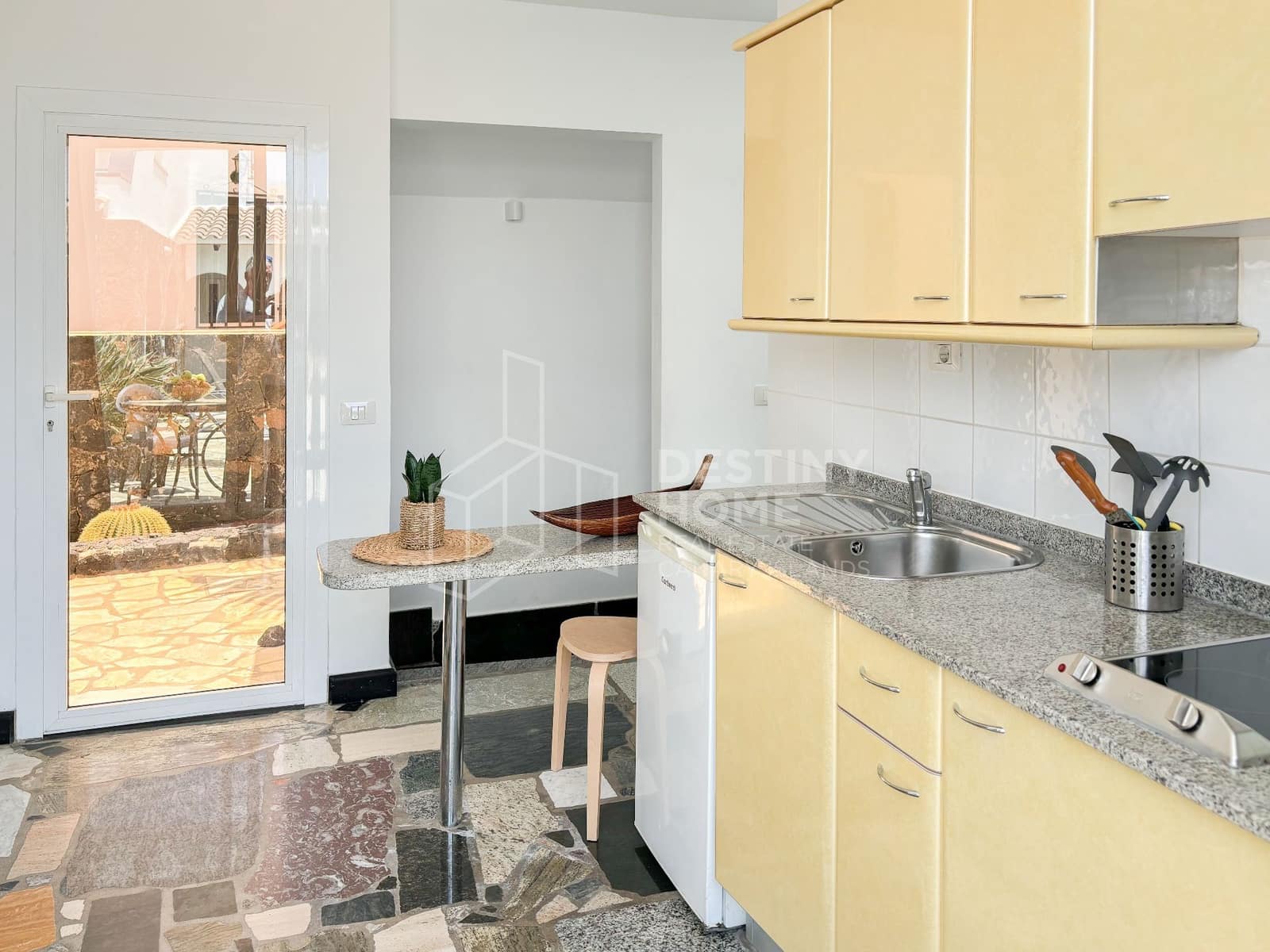 6 sovrum Villa till salu i Corralejo med pool - 1 600 000 € (Ref: 10135730)