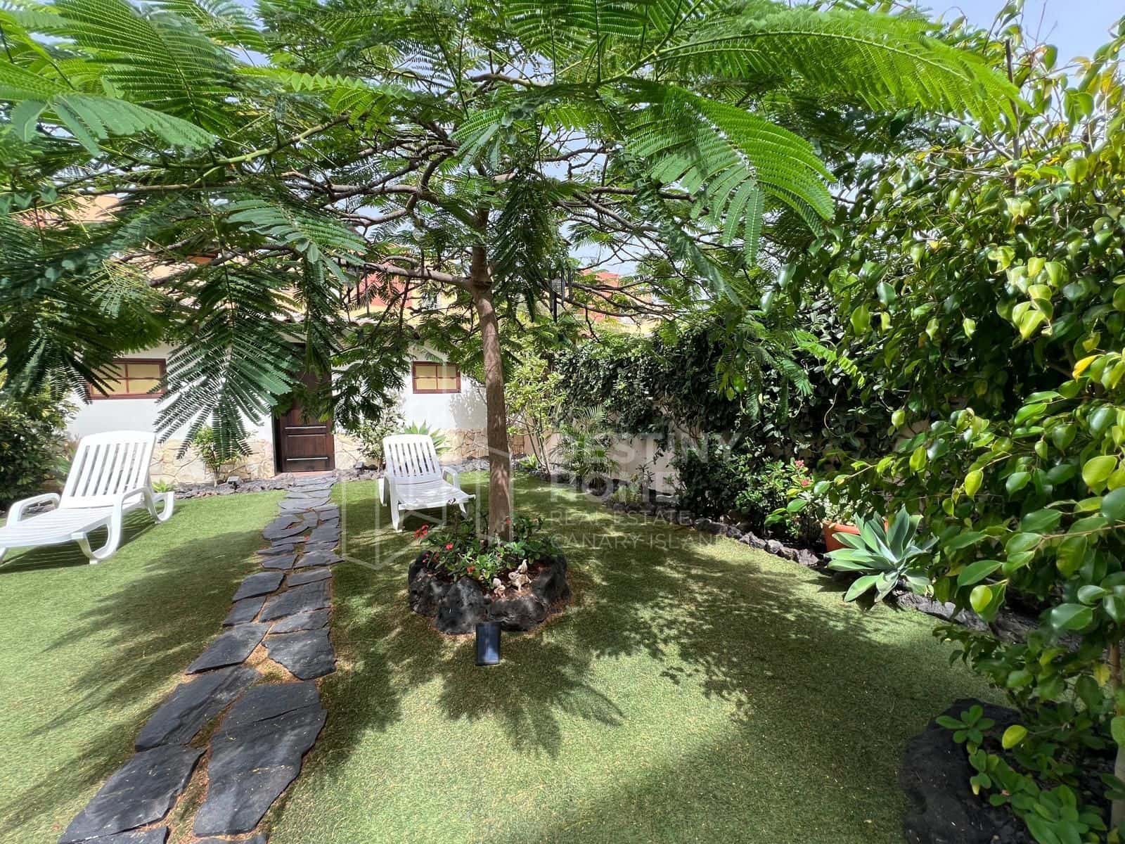 2 sypialnia Apartament na sprzedaż w Corralejo z basenem garażem - 340 000 € (Ref: 10139206)