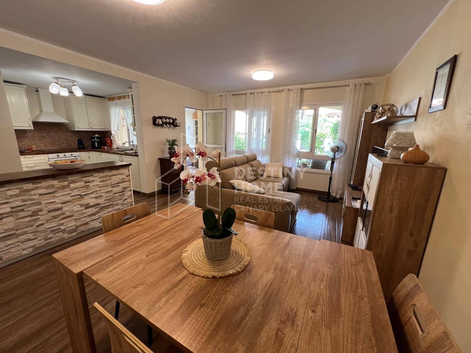 2 sypialnia Apartament na sprzedaż w Corralejo z basenem garażem - 340 000 € (Ref: 10139206)