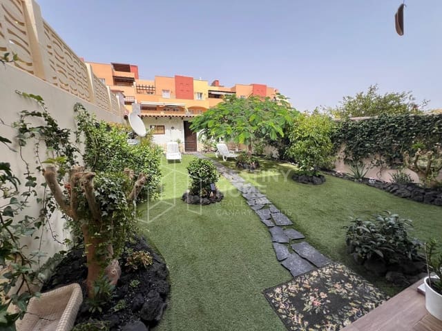 2 sypialnia Apartament na sprzedaż w Corralejo, La Oliva z basenem garażem - 340 000 € (Ref: 10139206)