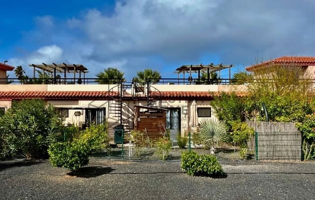 2 camera da letto Villetta Bifamiliare in vendita in Lajares, La Oliva con piscina garage - 329.000 € (Rif: 10139207)