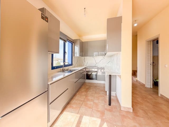 Pareado de 2 habitaciones en La Oliva en venta con garaje - 235.000 € (Ref: 10146302)