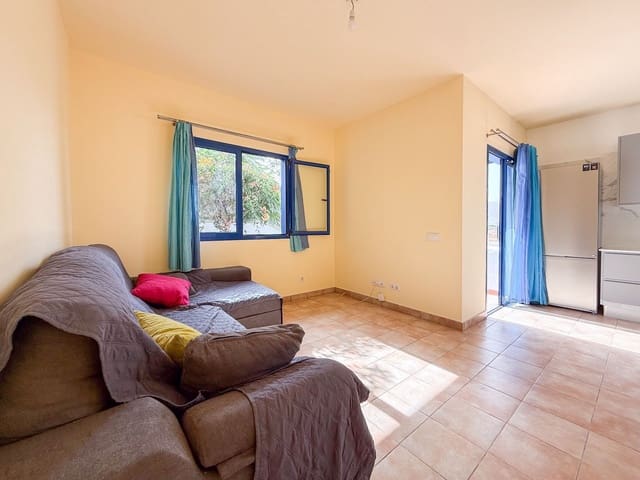 Pareado de 2 habitaciones en La Oliva en venta con garaje - 235.000 € (Ref: 10146302)