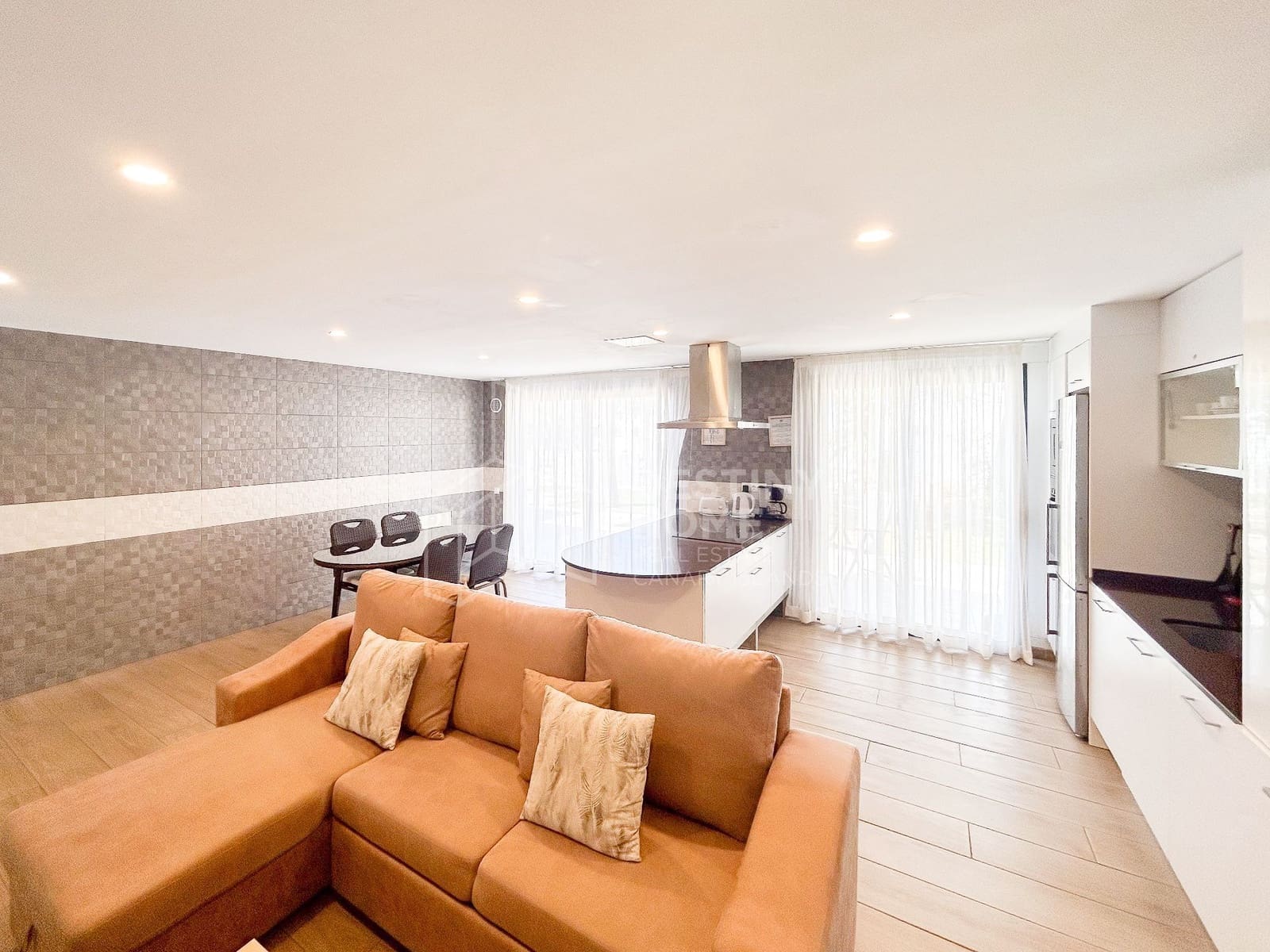 2 sypialnia Apartament na sprzedaż w Corralejo z basenem - 349 000 € (Ref: 10164229)