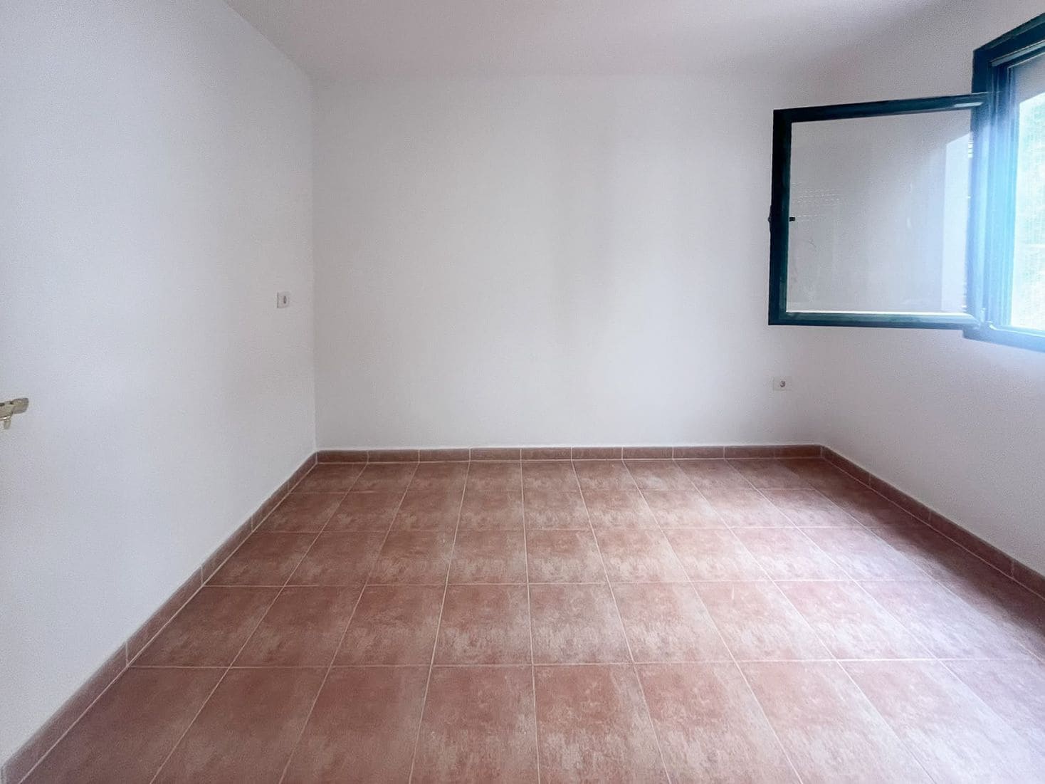 3 bedroom Flat for sale in Gran Tarajal with garage - € 235,000 (Ref: 10168245)