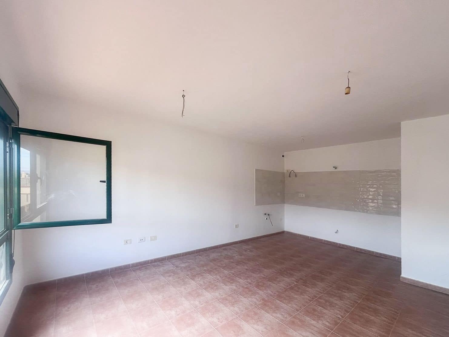 3 bedroom Flat for sale in Gran Tarajal with garage - € 235,000 (Ref: 10168245)