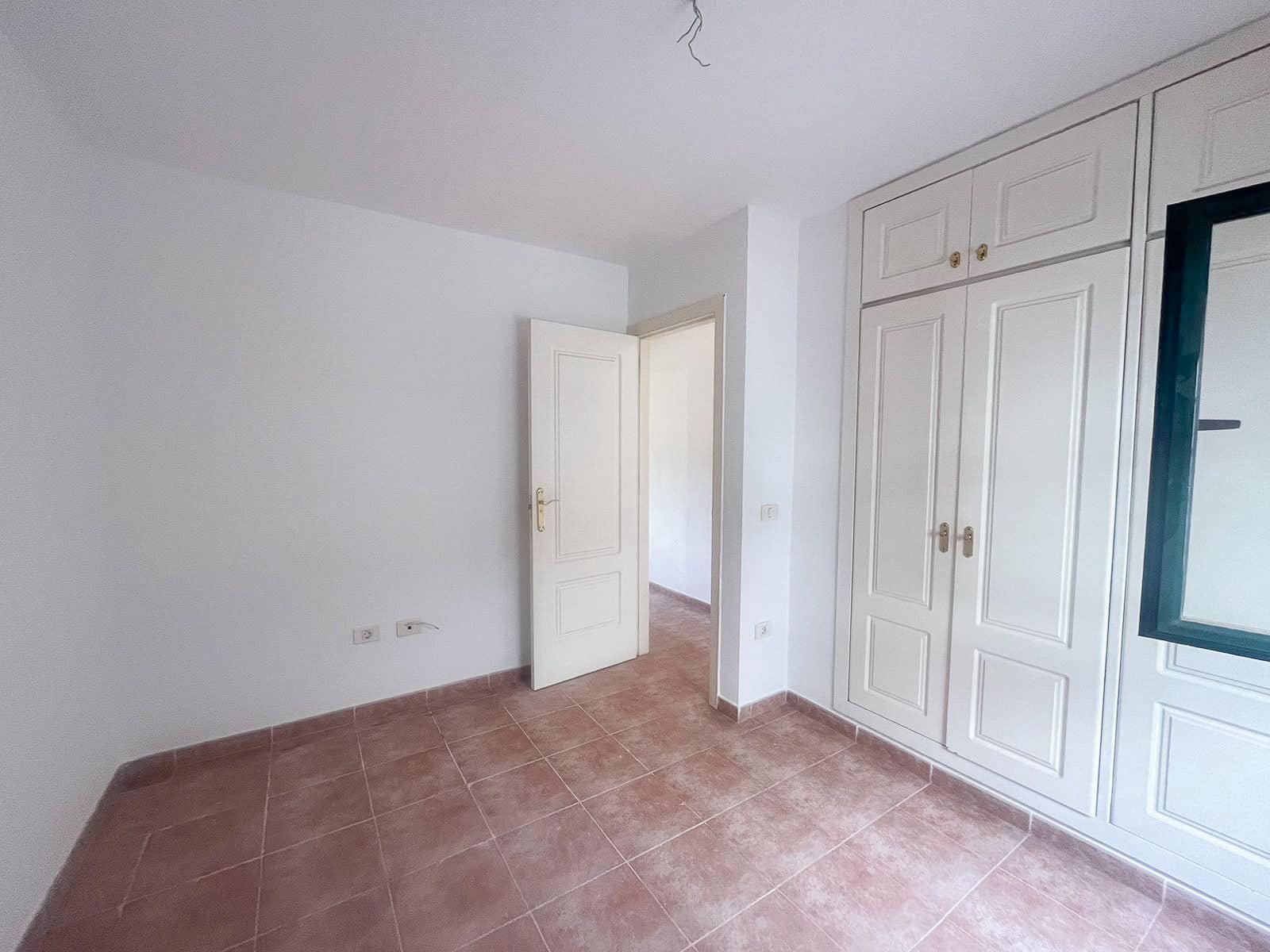 3 bedroom Flat for sale in Gran Tarajal with garage - € 235,000 (Ref: 10168245)