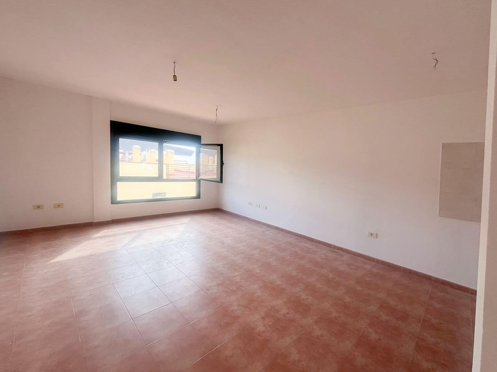 3 bedroom Flat for sale in Gran Tarajal with garage - € 235,000 (Ref: 10168245)