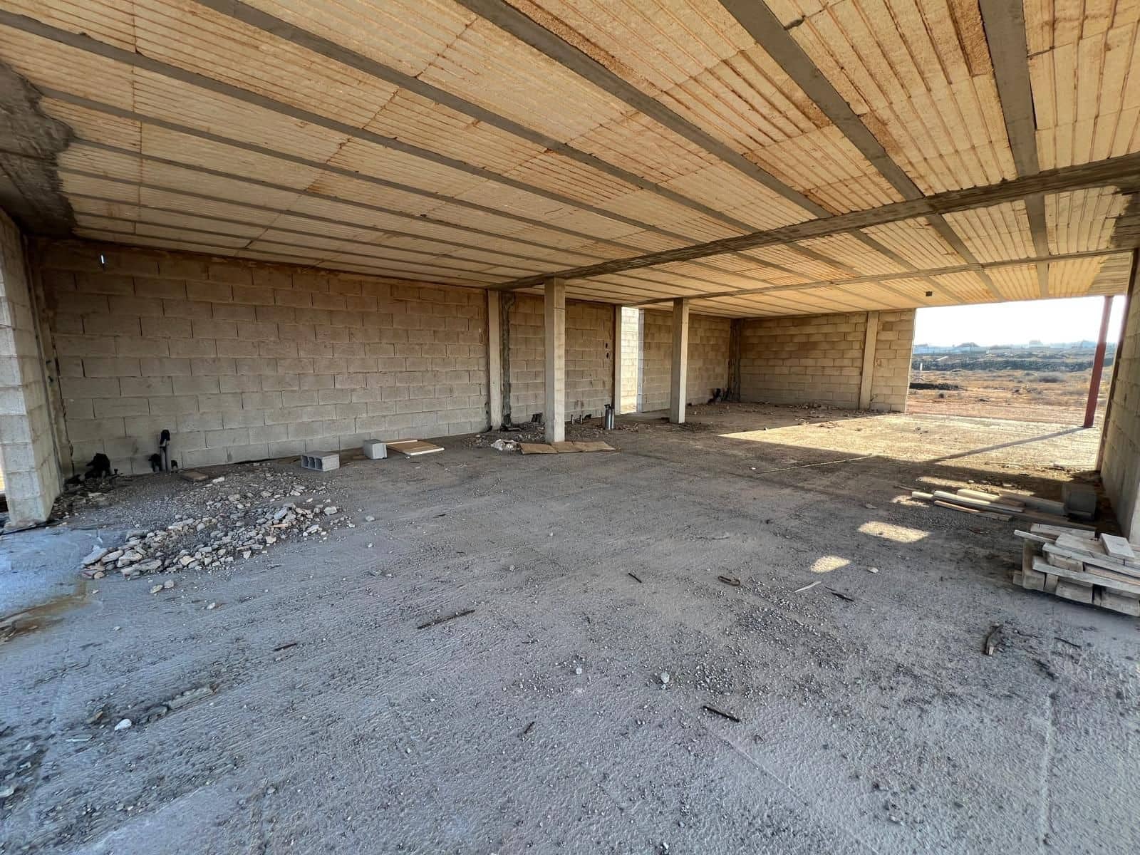 1 quarto Comercial para arrendar em Lajares - 2 500 € (Ref: 10173332)