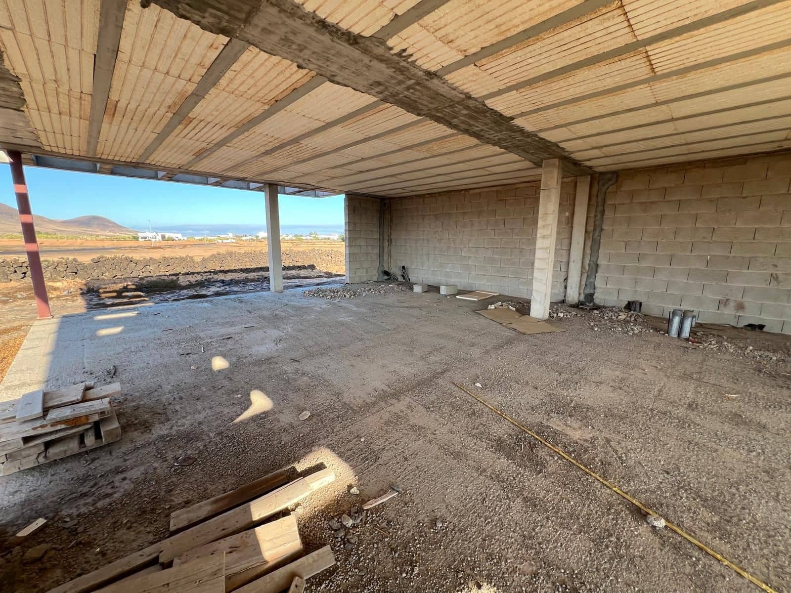 1 quarto Comercial para arrendar em Lajares - 2 500 € (Ref: 10173332)