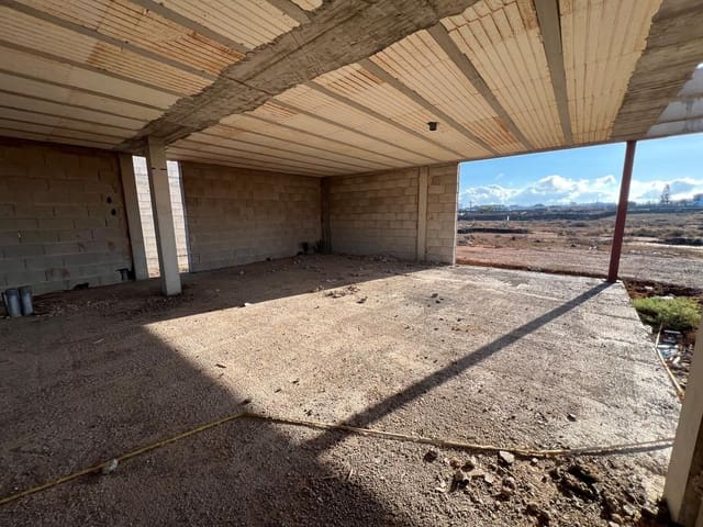1 quarto Comercial para arrendar em Lajares, La Oliva - 2 500 € (Ref: 10173332)