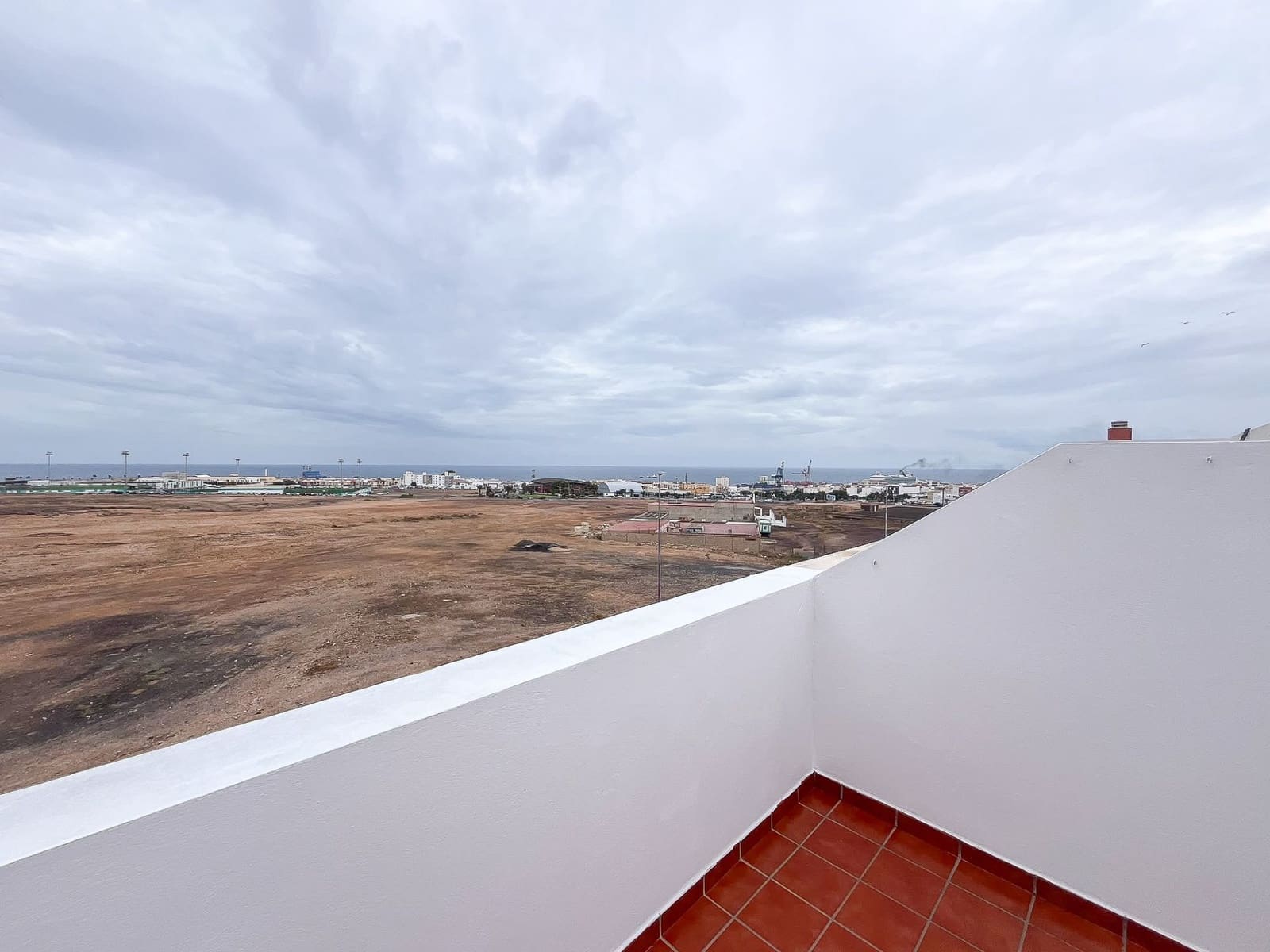 3 sovrum Semi-fristående Villa till salu i Puerto del Rosario med garage - 260 000 € (Ref: 10173333)