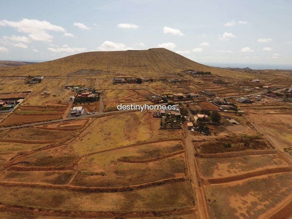 Landgrundstück zu verkaufen in Tetir - 35.000 € (Ref: 4633270)