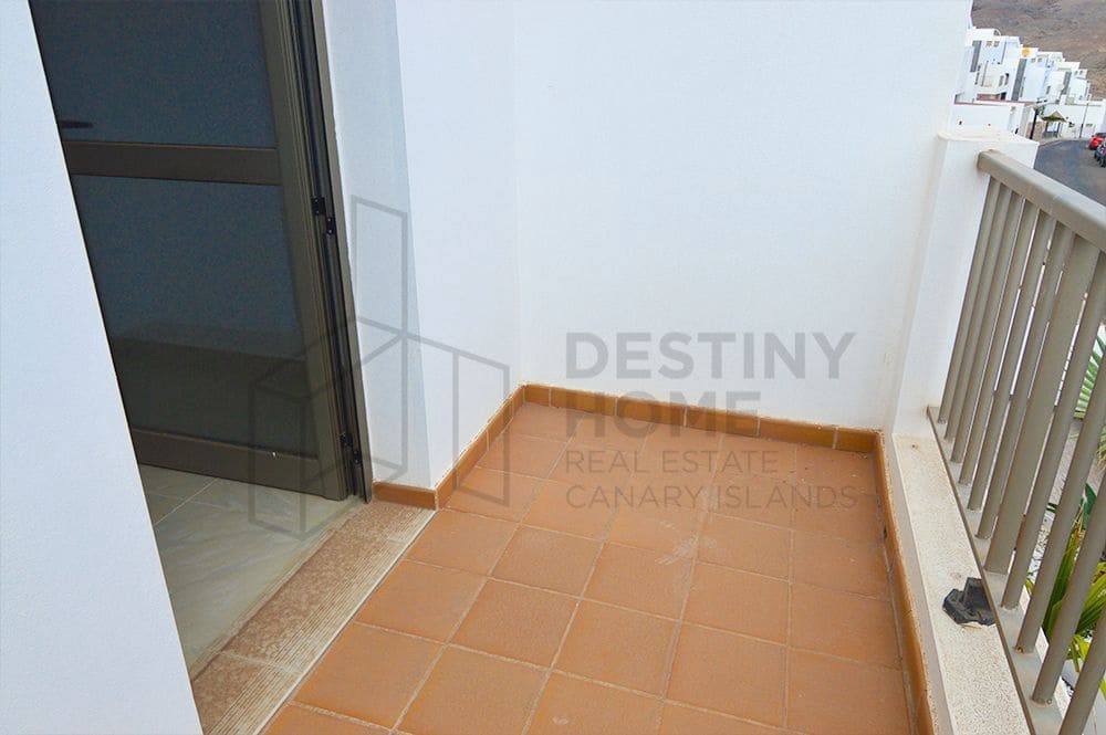 3 bedroom Villa for sale in Puerto del Rosario with garage - € 315,000 (Ref: 6496442)