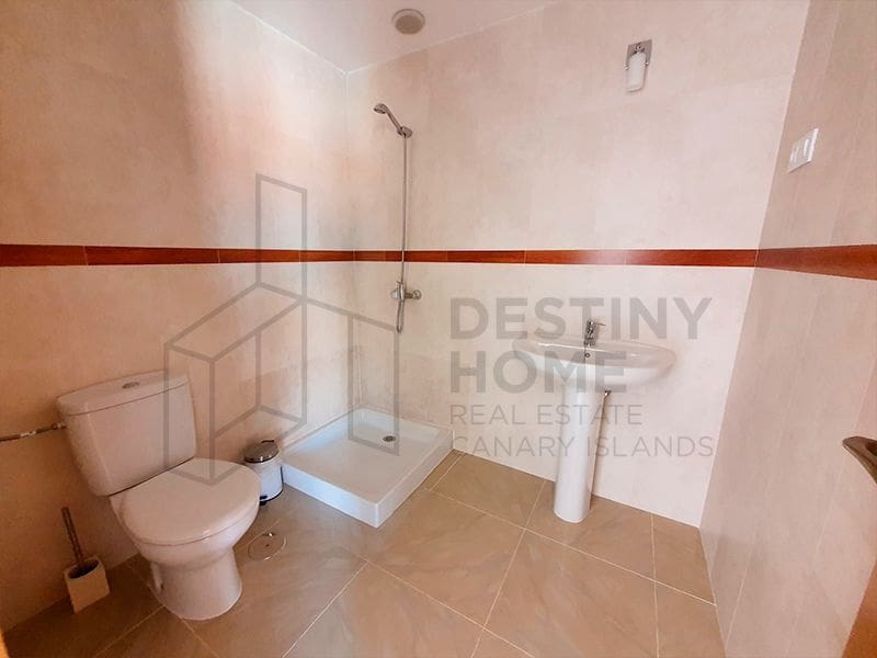 3 bedroom Villa for sale in Puerto del Rosario with garage - € 315,000 (Ref: 6496442)