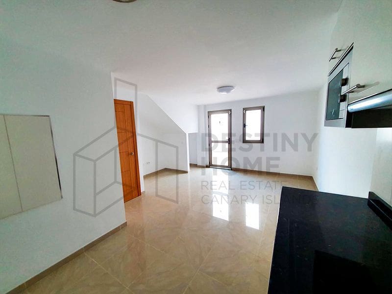 3 bedroom Villa for sale in Puerto del Rosario with garage - € 315,000 (Ref: 6496442)
