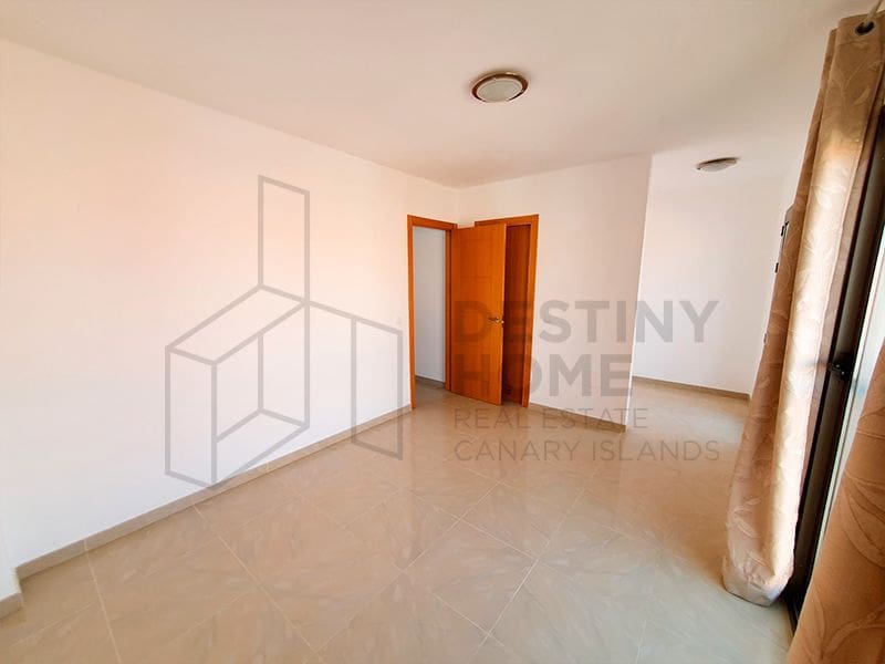 3 bedroom Villa for sale in Puerto del Rosario with garage - € 315,000 (Ref: 6496442)