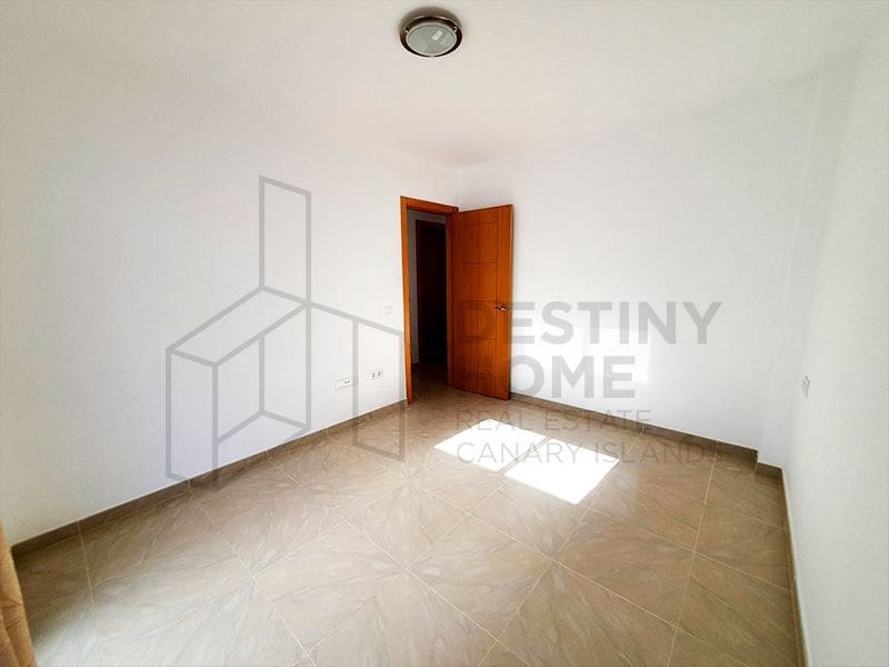 3 bedroom Villa for sale in Puerto del Rosario with garage - € 315,000 (Ref: 6496442)