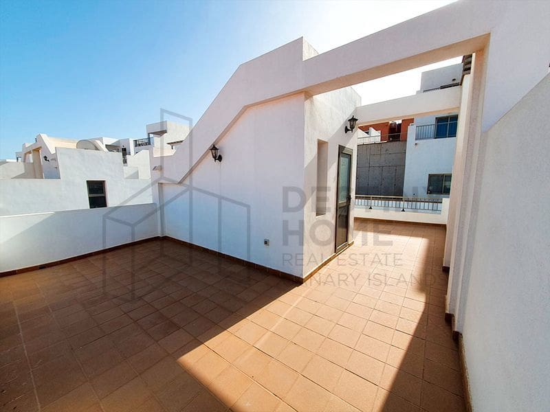 3 bedroom Villa for sale in Puerto del Rosario with garage - € 315,000 (Ref: 6496442)