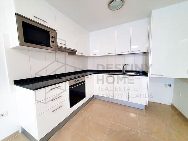 3 bedroom Villa for sale in Puerto del Rosario with garage - € 315,000 (Ref: 6496442)