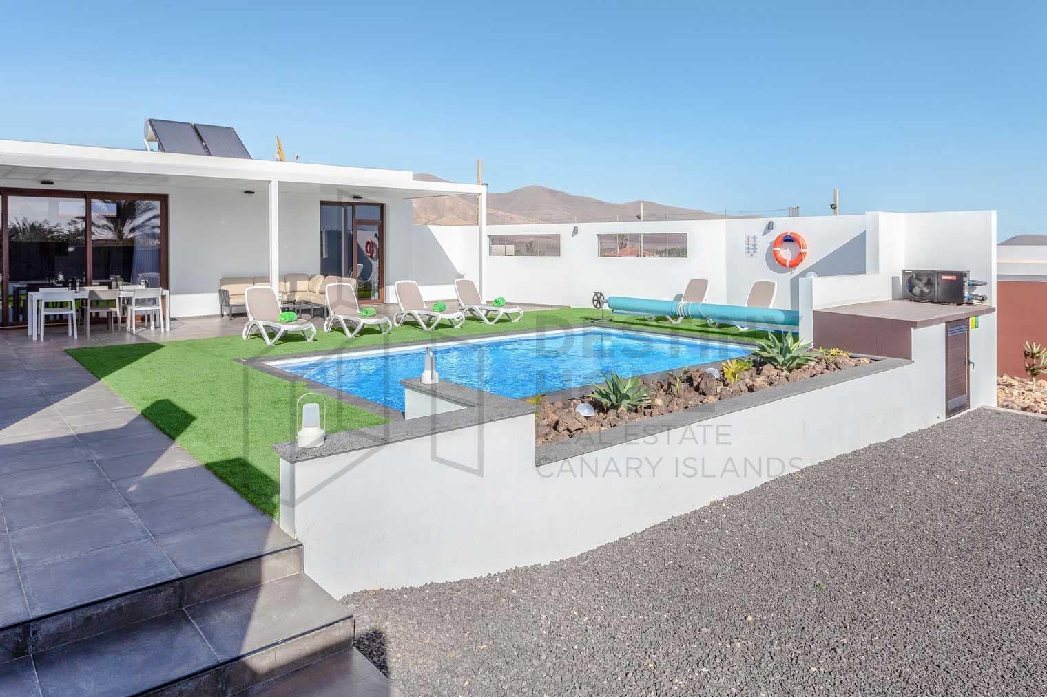 3 slaapkamer Villa te koop in Antigua met zwembad garage - € 550.000 (Ref: 6781153)