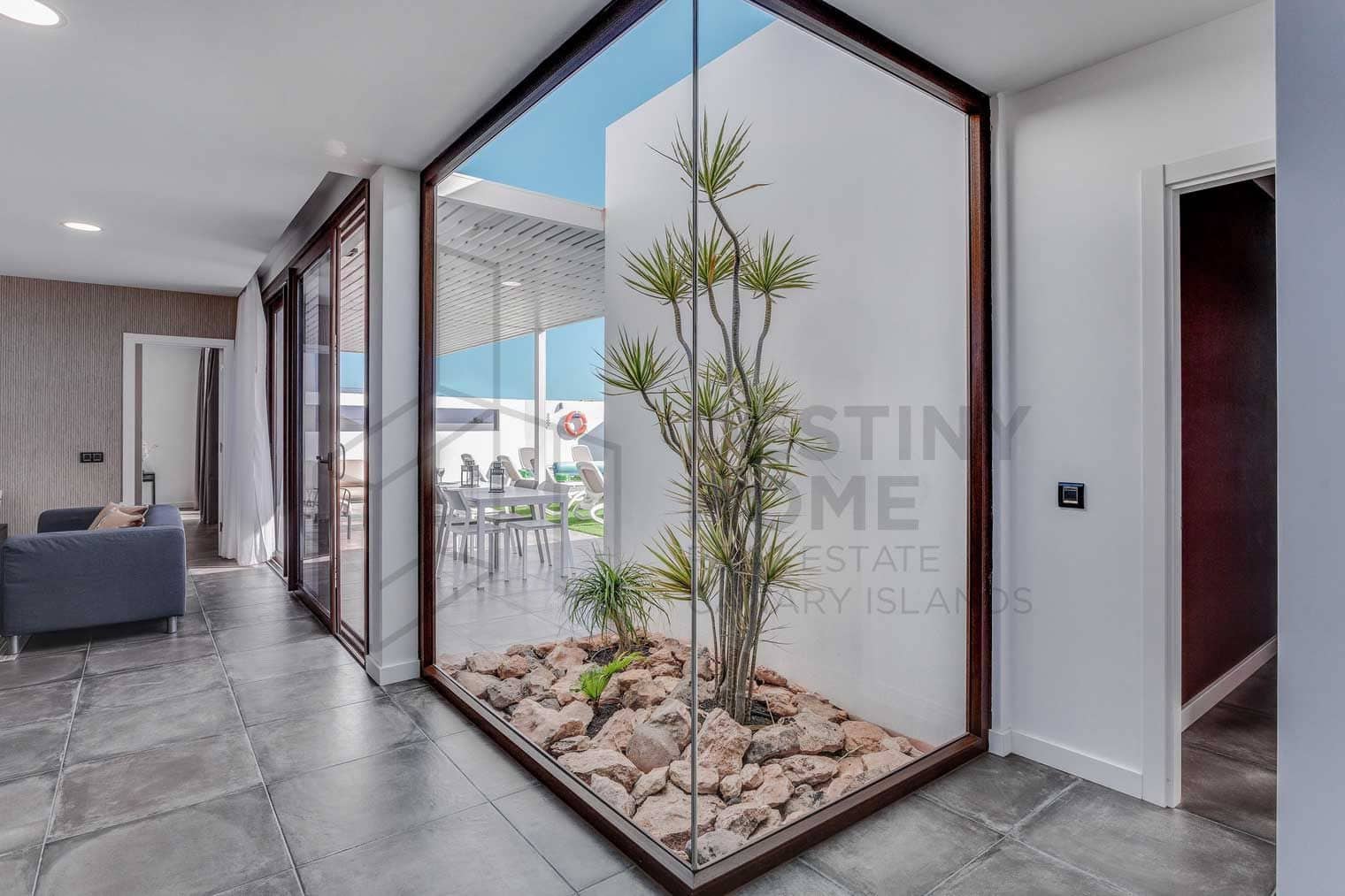 3 slaapkamer Villa te koop in Antigua met zwembad garage - € 550.000 (Ref: 6781153)
