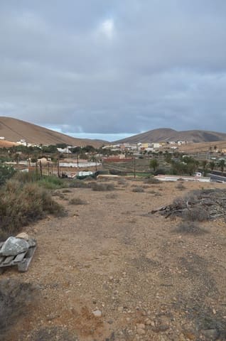 3 bedroom Finca/Country House for sale in Pájara - € 300,000 (Ref: 6795564)