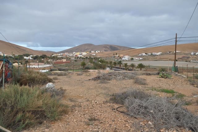 3 bedroom Finca/Country House for sale in Pájara - € 300,000 (Ref: 6795564)