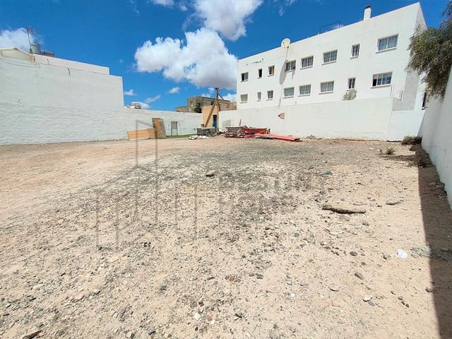 Building Plot for sale in Puerto del Rosario - € 350,000 (Ref: 6892903)