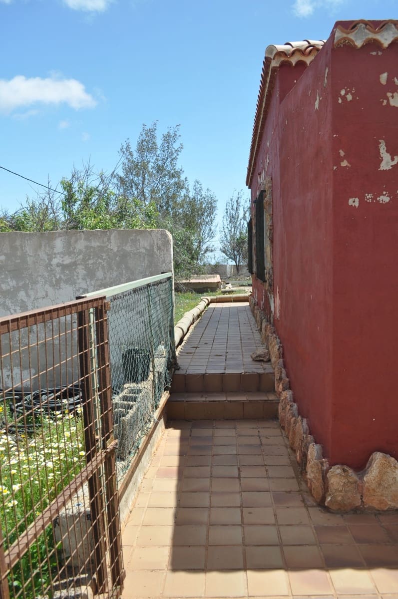 6 Zimmer Villa zu verkaufen in Los Estancos mit Pool - 530.000 € (Ref: 6902336)