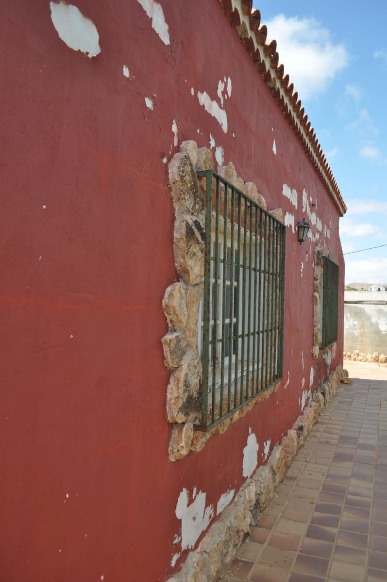 6 Zimmer Villa zu verkaufen in Los Estancos mit Pool - 530.000 € (Ref: 6902336)