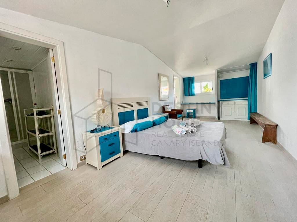 Chalet de 5 habitaciones en Corralejo en venta con piscina - 1.090.000 € (Ref: 7345663)