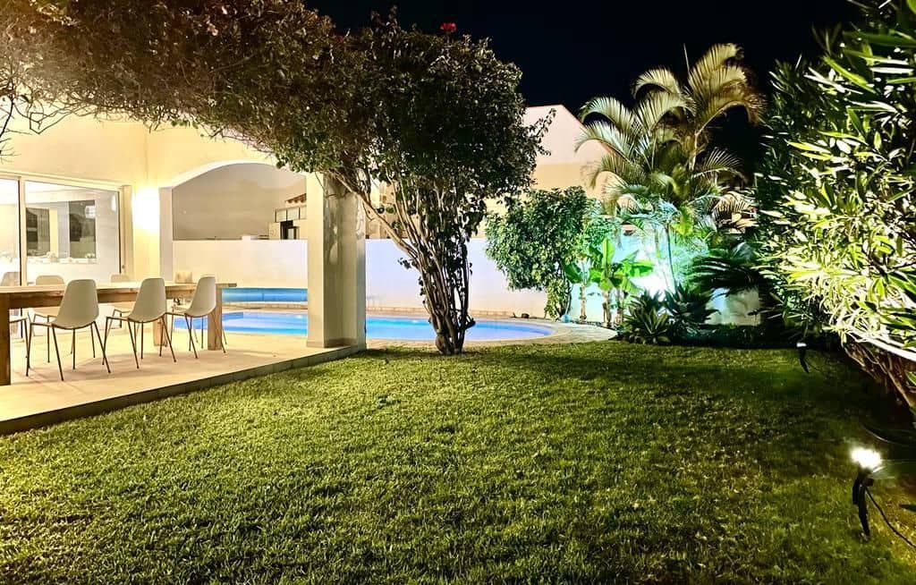 Chalet de 5 habitaciones en Corralejo en venta con piscina - 1.090.000 € (Ref: 7345663)