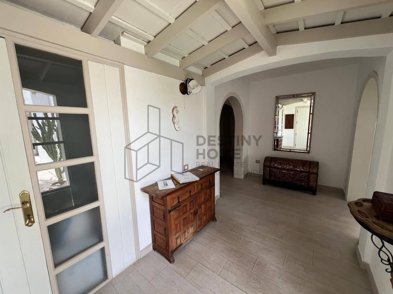 Chalet de 5 habitaciones en Corralejo en venta con piscina - 1.090.000 € (Ref: 7345663)