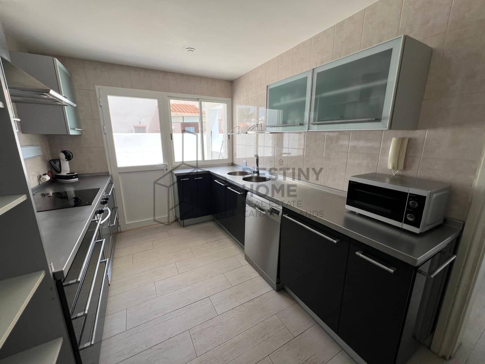 Chalet de 5 habitaciones en Corralejo en venta con piscina - 1.090.000 € (Ref: 7345663)