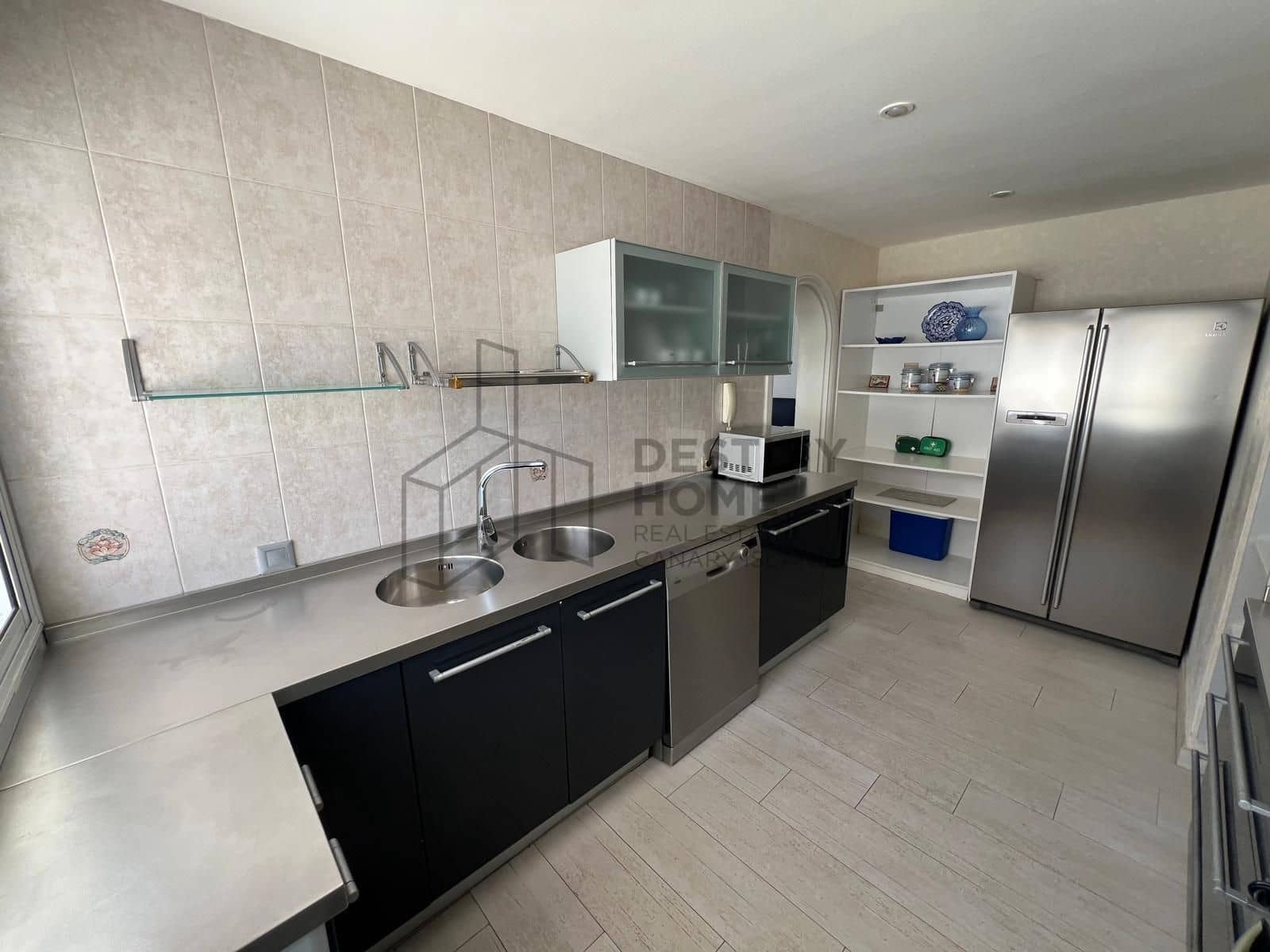 Chalet de 5 habitaciones en Corralejo en venta con piscina - 1.090.000 € (Ref: 7345663)