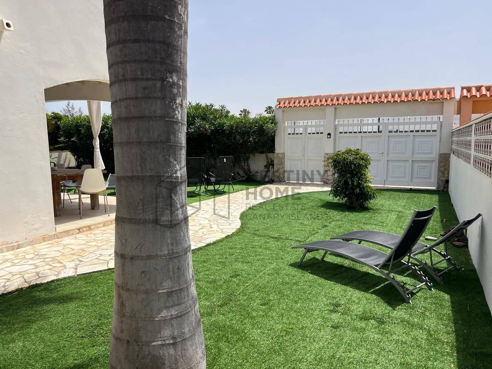 Chalet de 5 habitaciones en Corralejo en venta con piscina - 1.090.000 € (Ref: 7345663)