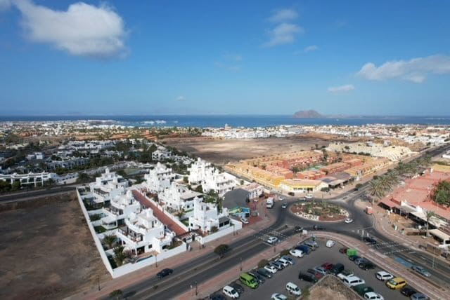 3 Zimmer Villa zu verkaufen in Corralejo mit Pool - 987.000 € (Ref: 7377063)