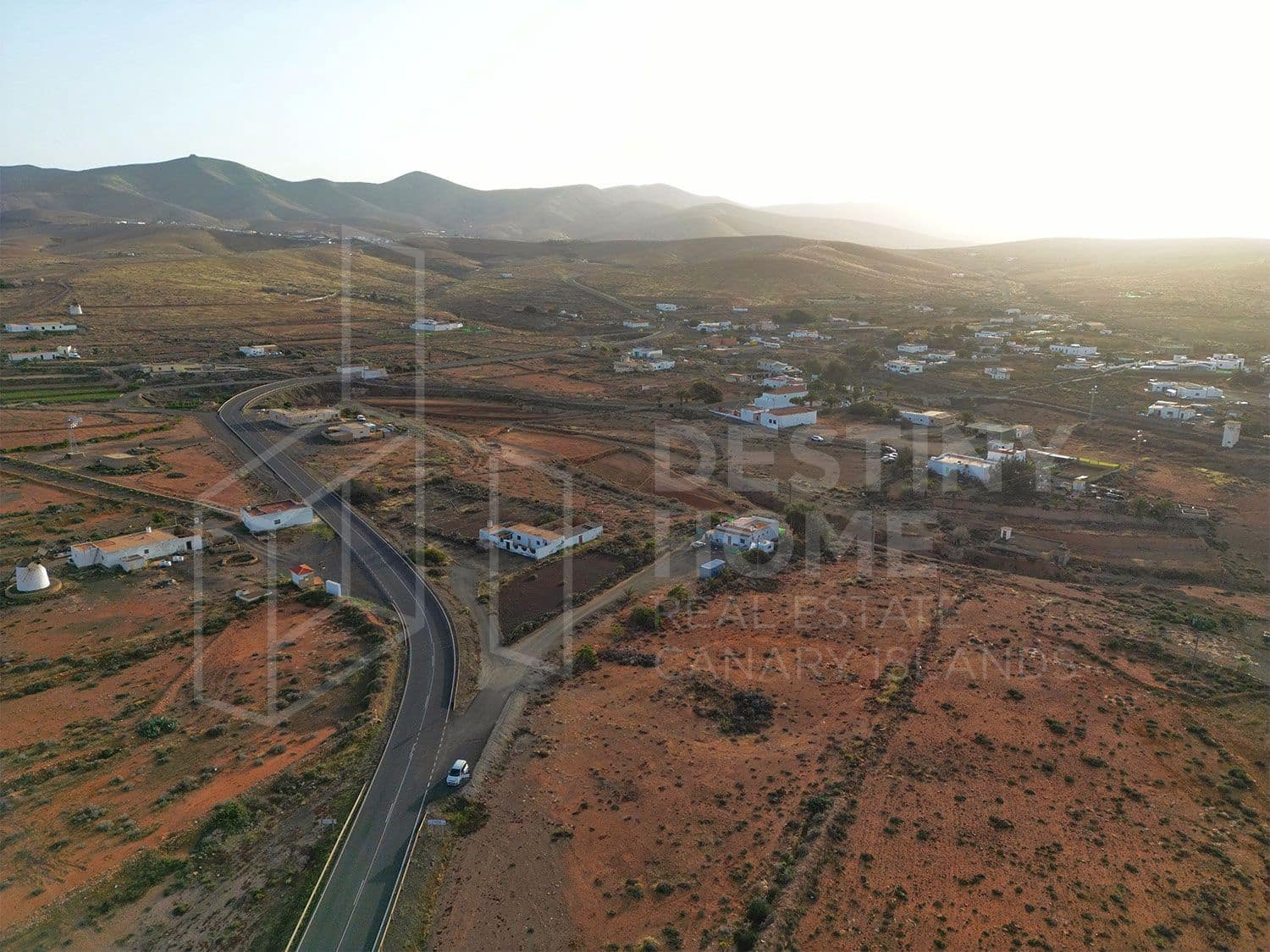 Ubebygd land til salgs i Llanos de la Concepcion - € 75 000 (Ref: 7475405)