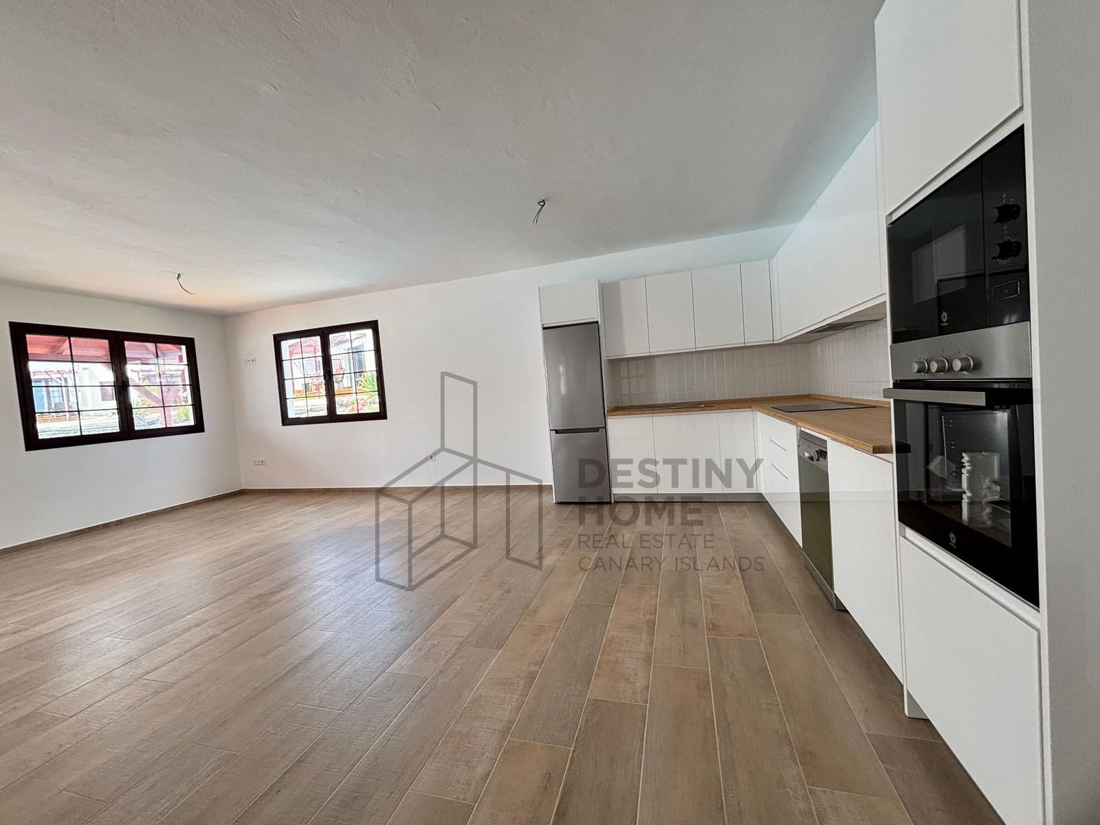 2 Zimmer Bungalow zu verkaufen in Caleta de Fuste mit Pool - 300.000 € (Ref: 7634949)