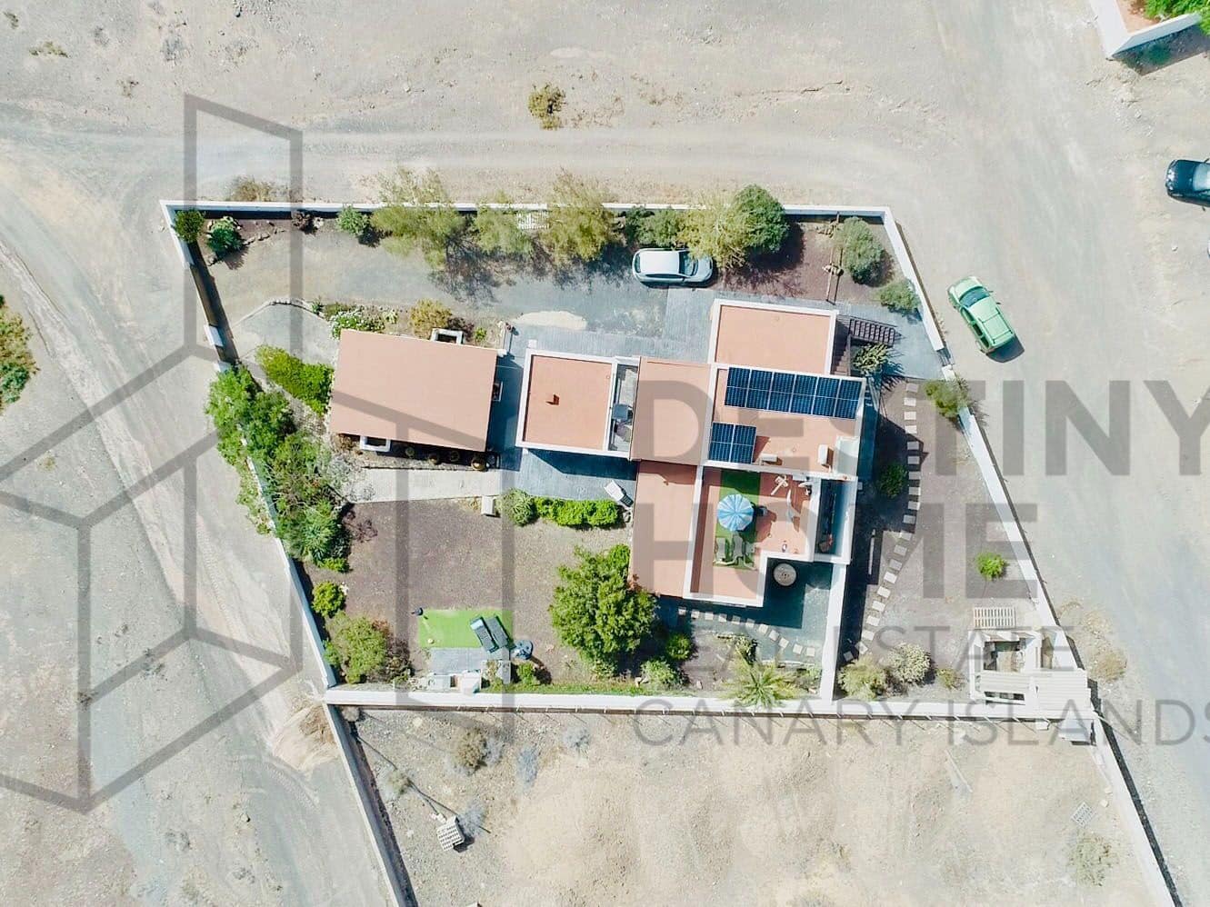 3 soveværelse Villa til salg i Gran Tarajal med garage - € 505.000 (Ref: 7748451)