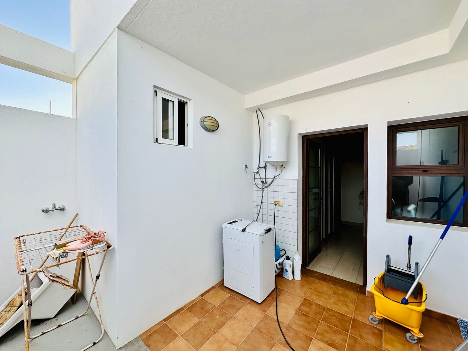 3 soveværelse Villa til salg i Gran Tarajal med garage - € 505.000 (Ref: 7748451)