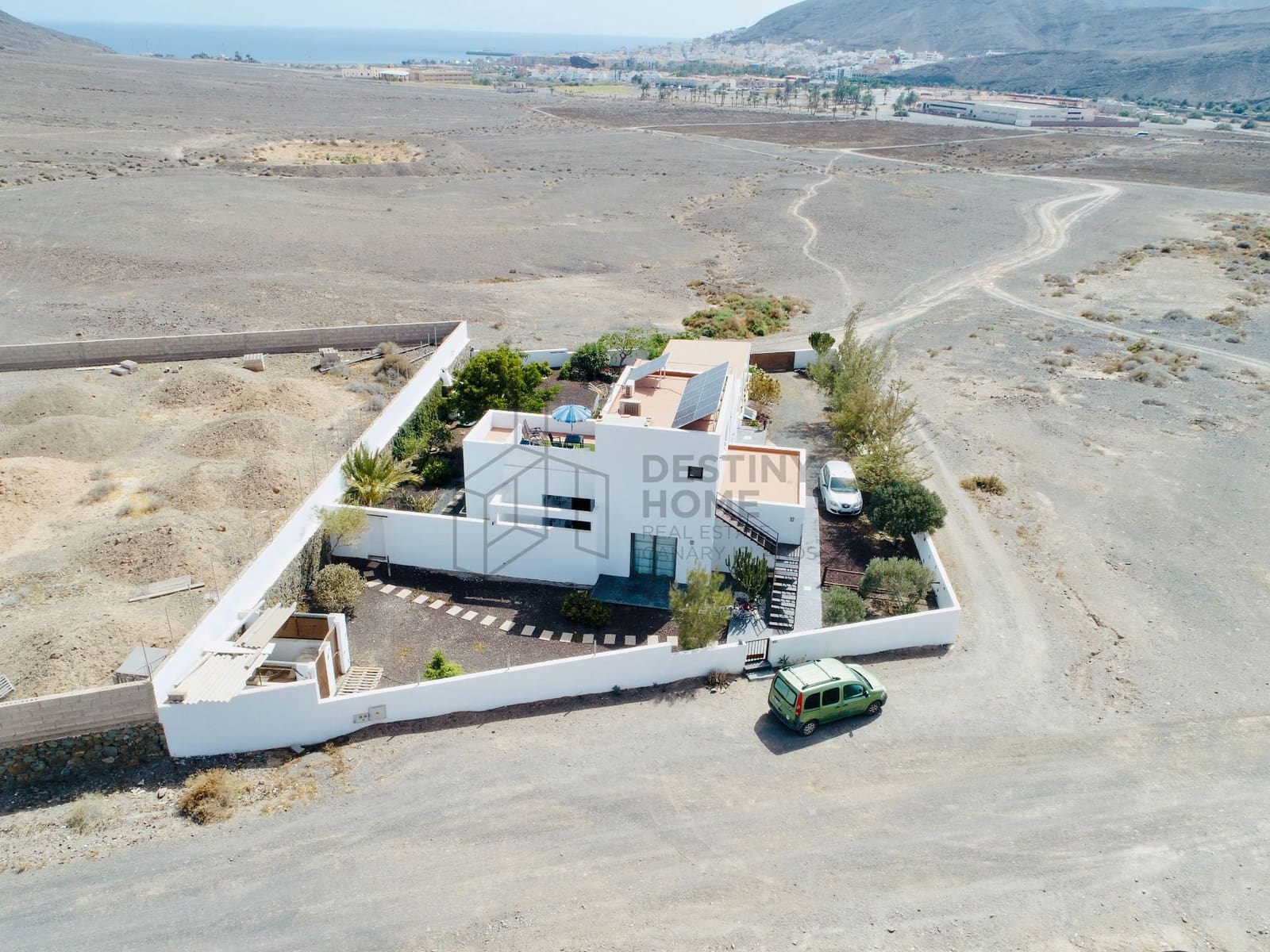 3 soveværelse Villa til salg i Gran Tarajal med garage - € 505.000 (Ref: 7748451)