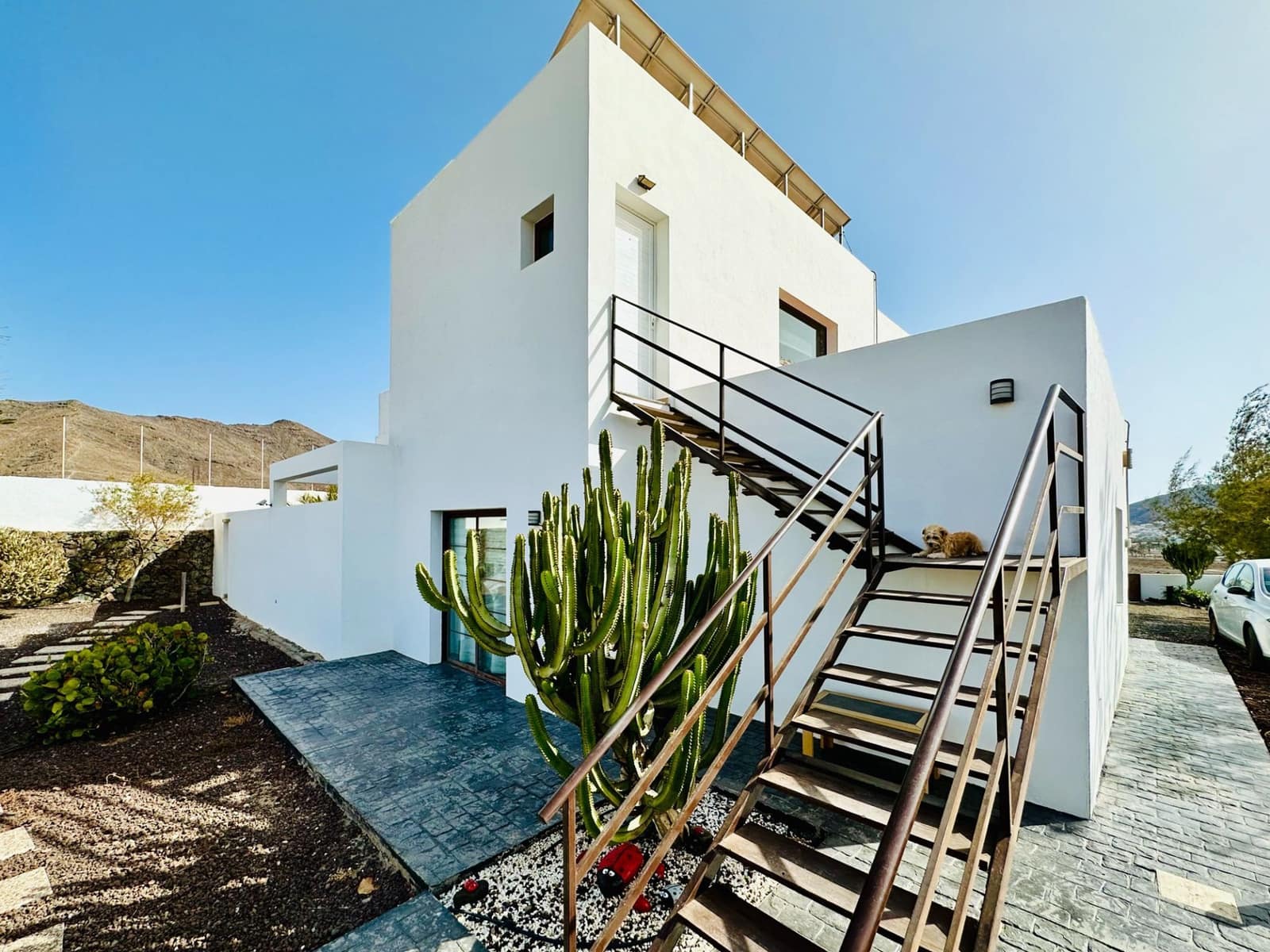 3 soveværelse Villa til salg i Gran Tarajal med garage - € 505.000 (Ref: 7748451)