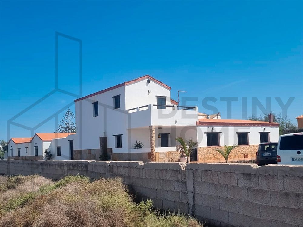 7 soveværelse Villa til salg i Lajares - € 945.000 (Ref: 7826761)