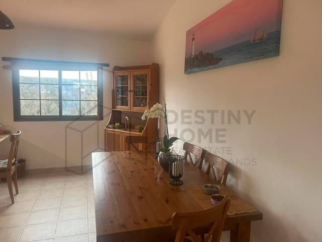 7 bedroom Villa for sale in Lajares, La Oliva - € 945,000 (Ref: 7826761)