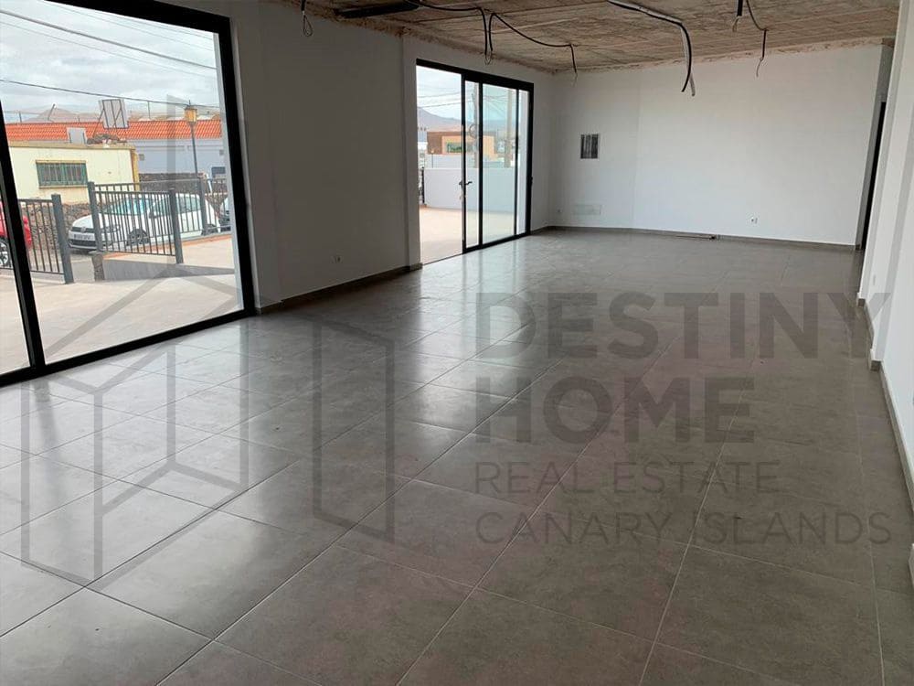 Kaupallinen vuokrattavana paikassa Lajares - 2 200 € (Ref: 7836948)